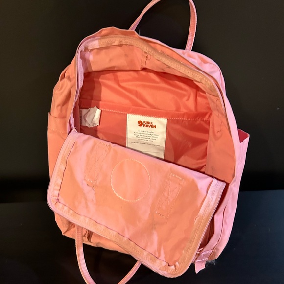 Fjallraven Backpack - Picture 2 of 4